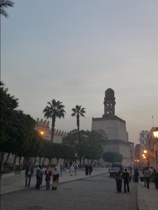Mosque_of_al_Hakim01