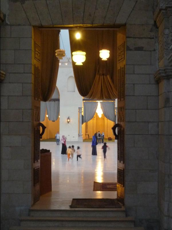 Mosque_of_al_Hakim08