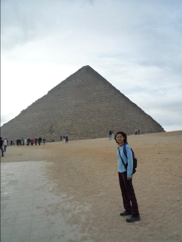 The_Giza_Pyramids05