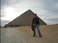 The_Giza_Pyramids04