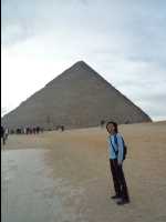 The_Giza_Pyramids05