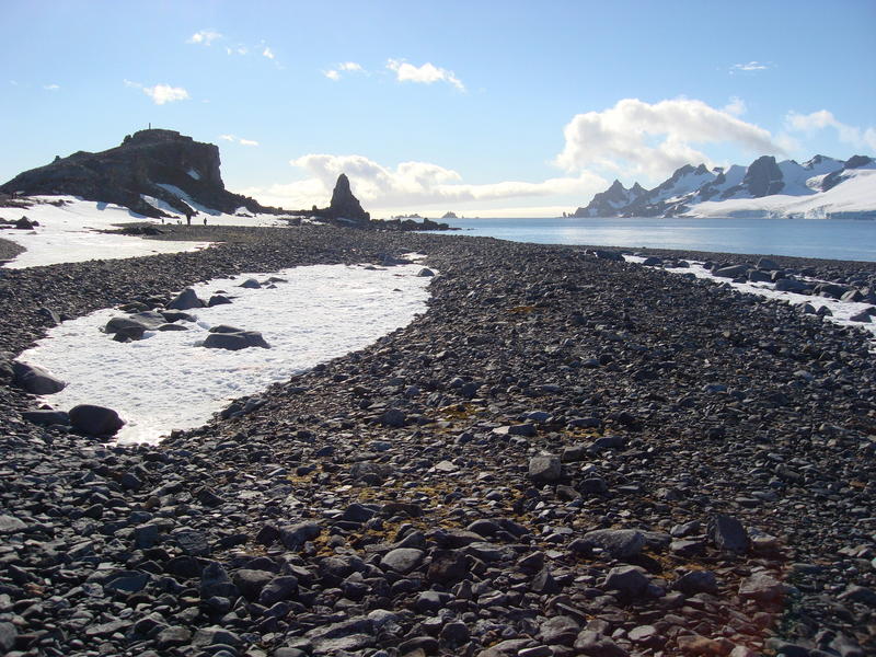Half_Moon_Island004