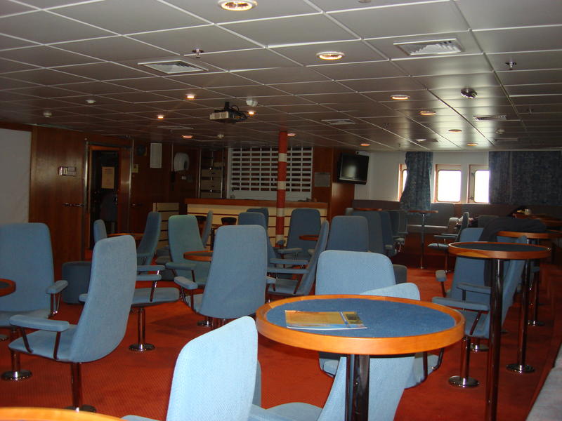 Forward_Lounge01