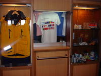 Onboard_Shop02