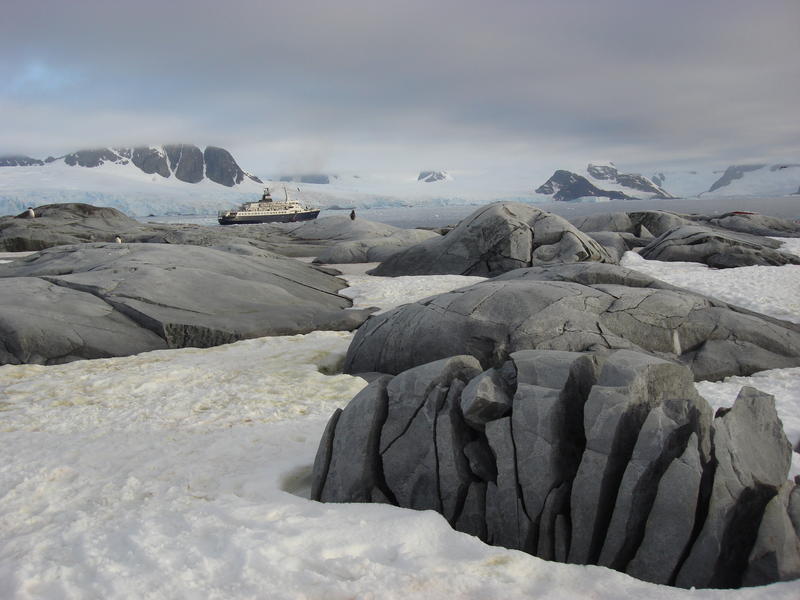 Petermann_Island003
