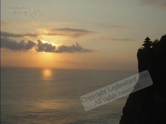 PuraLuhurUluwatu04.jpg