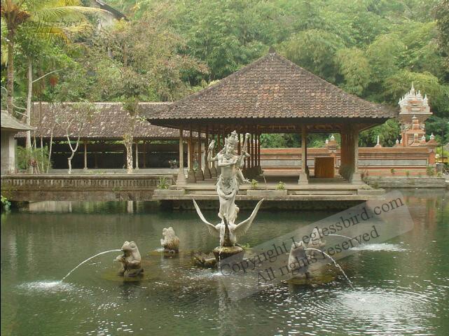 Tampaksiring04.jpg