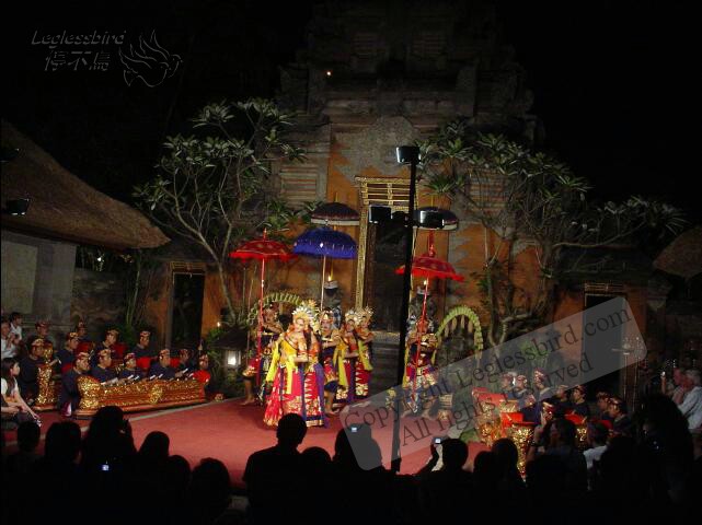 UbudPalaceLegongDance09.jpg