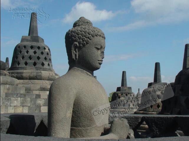 BorobudurTemple19.jpg