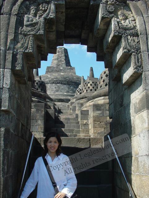 BorobudurTemple29.jpg