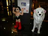 Tezuka_Shop04
