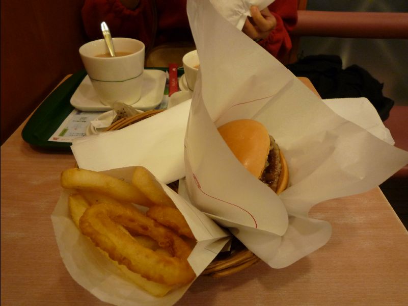 Mos_Burger01