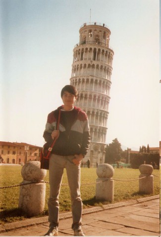 First independent travel at age 17 當時年紀小