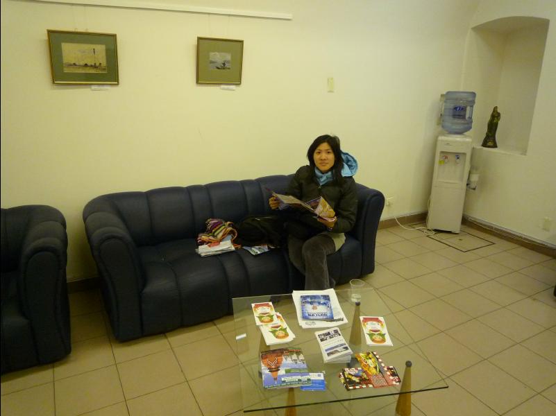 Capital_Tour_Office01