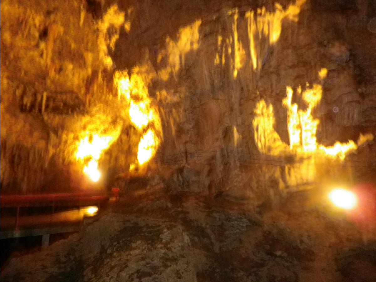 Cave09