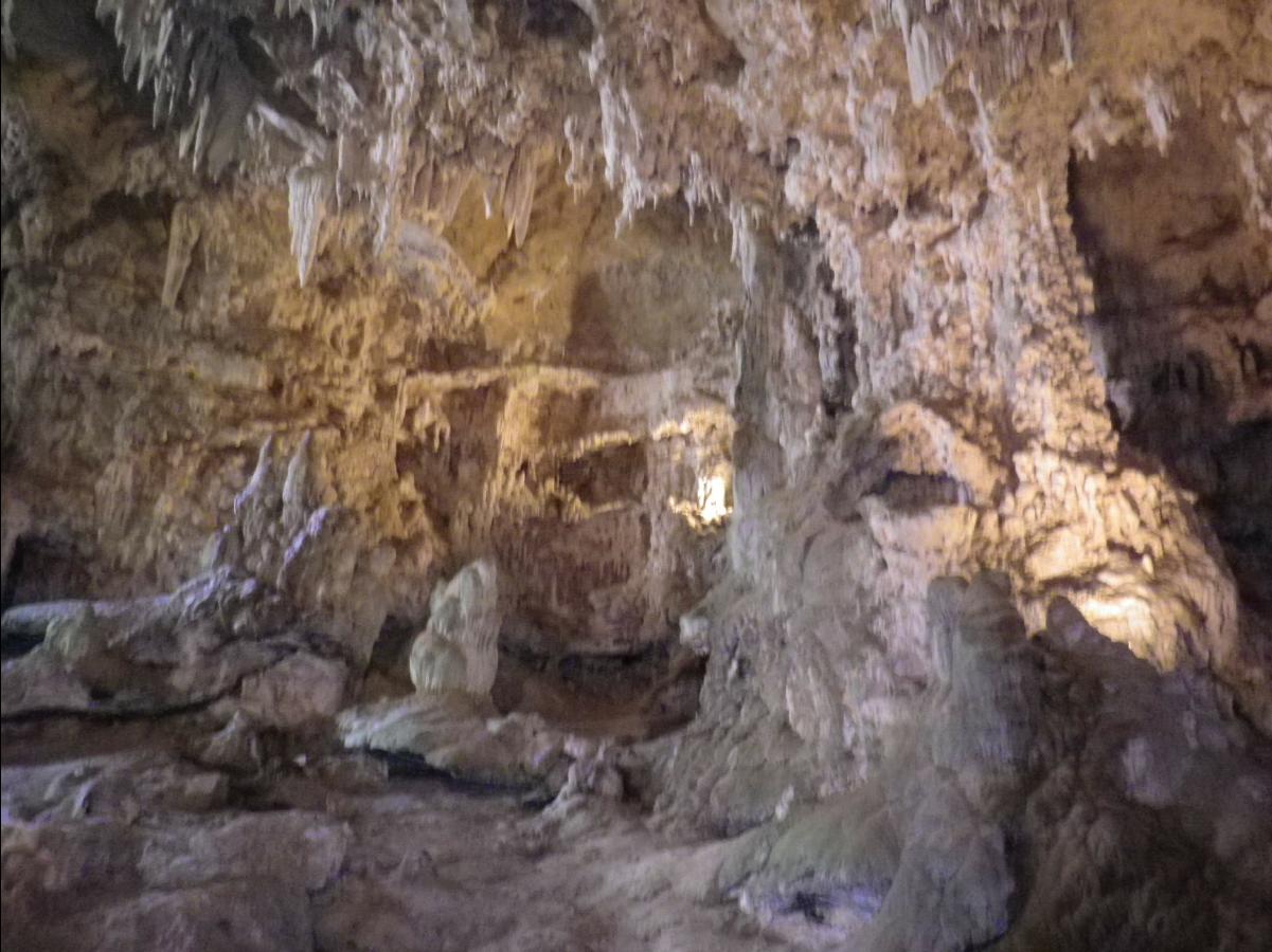 Cave16