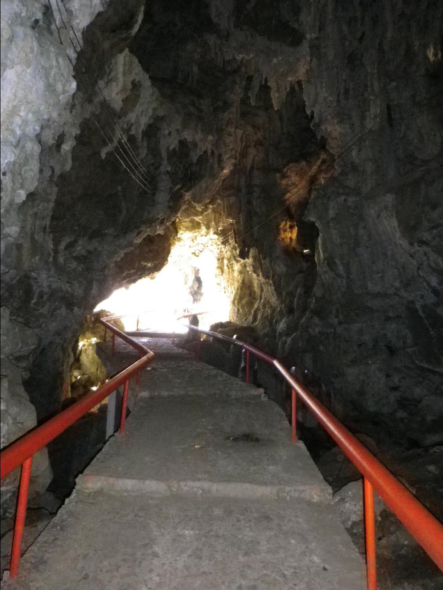 Cave18